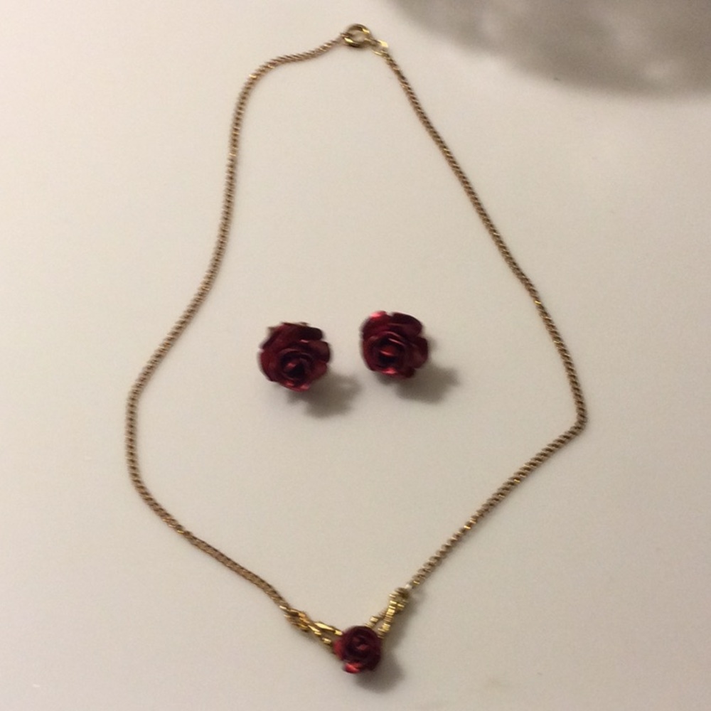 Vintage Rose Necklace With Matching Clip On Earrings